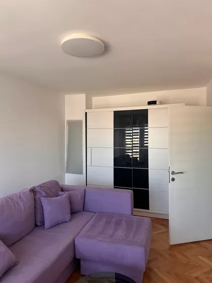 Karađorđeva | 4zida.rs