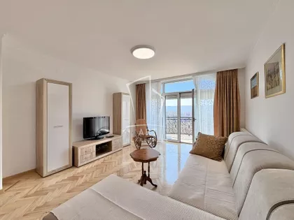 Cara Iraklija | 4zida.rs