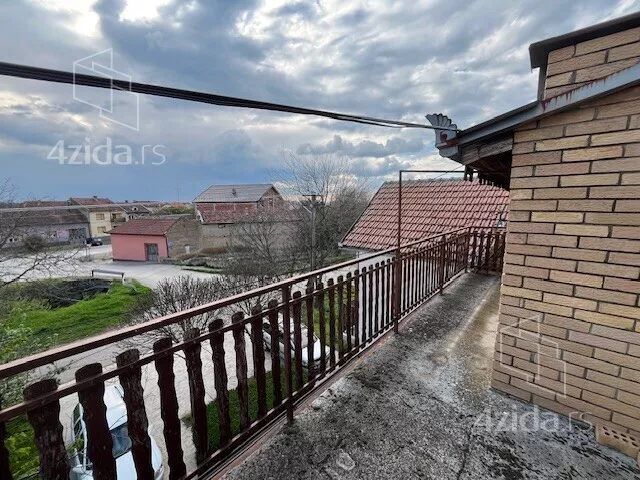 3-etažna kuća | 4zida