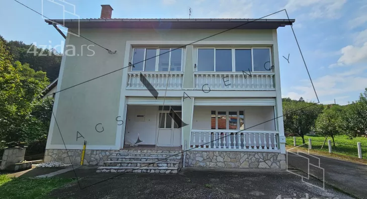 3-etažna kuća | 4zida