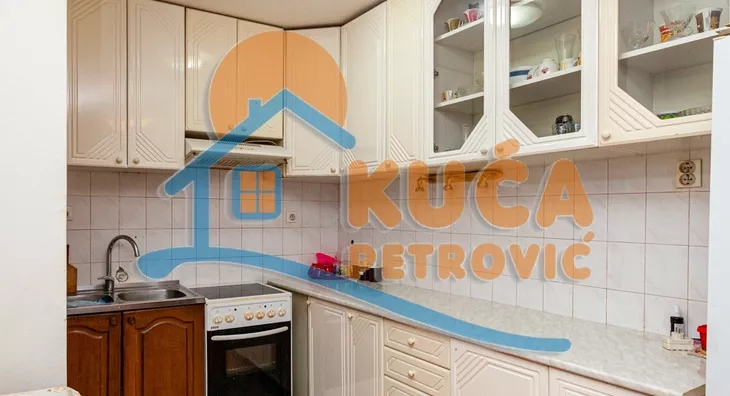 4-etažna kuća | 4zida