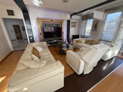 Vladimira Popovića | 4zida.rs