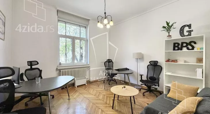 Šestosoban stan | 4zida