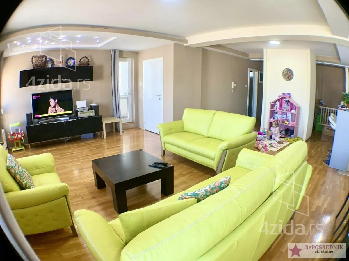 Petosoban stan | 4zida