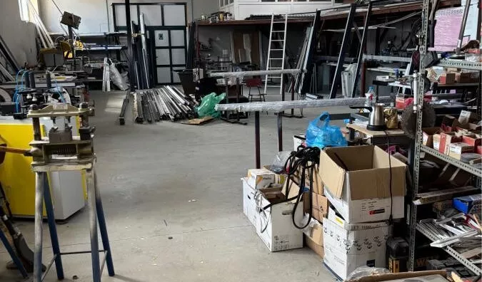 Poslovna zgrada | 4zida