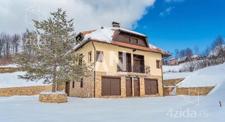 Kuća | 4zida