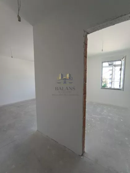 Stari Banovci | 4zida.rs