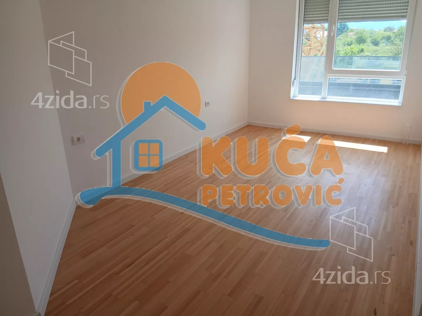 Troiposoban stan | 4zida