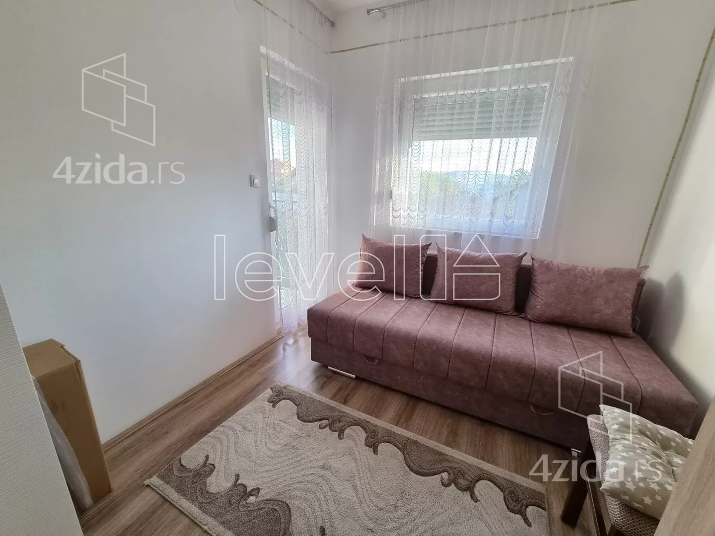 Troiposoban stan | 4zida