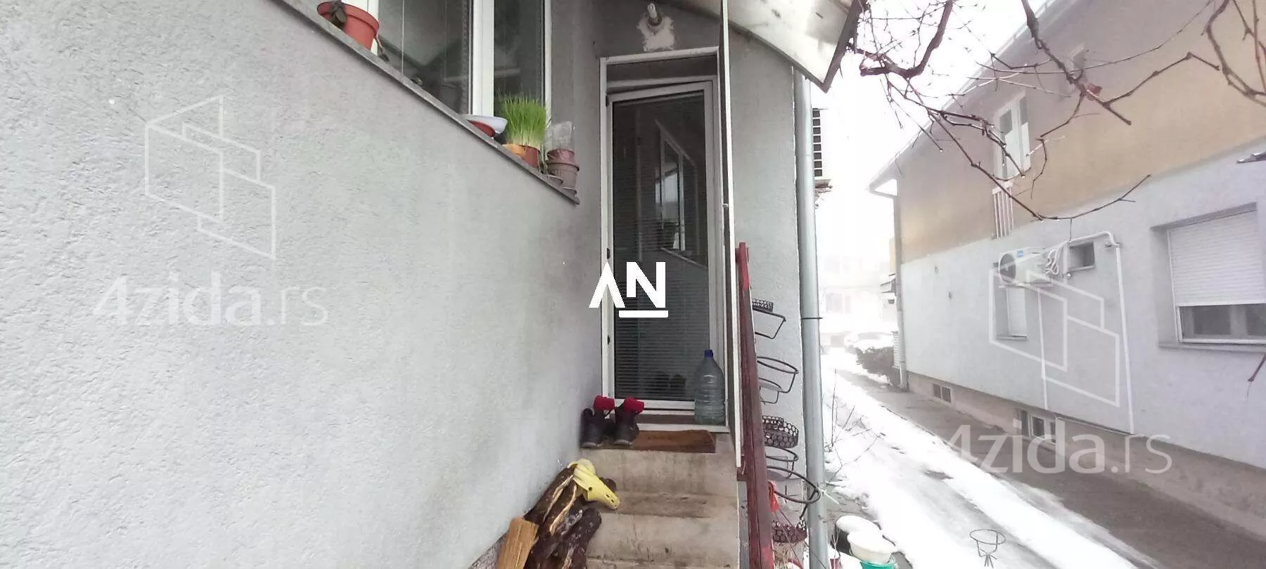 Dvoiposoban stan | 4zida