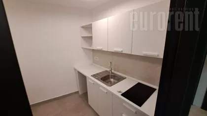 HILANDARSKA OKOLINA | 4zida.rs