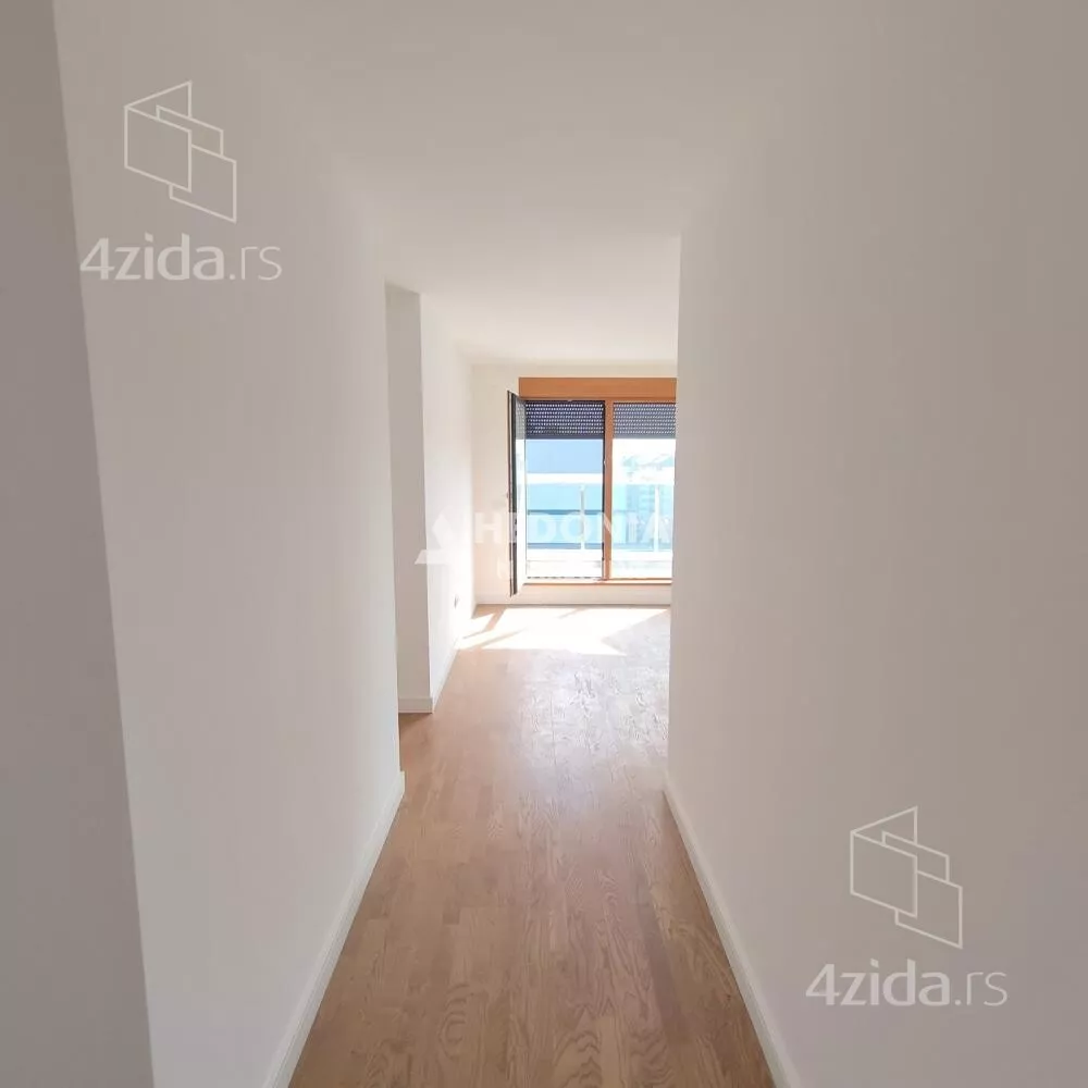 Četvoroiposoban stan | 4zida