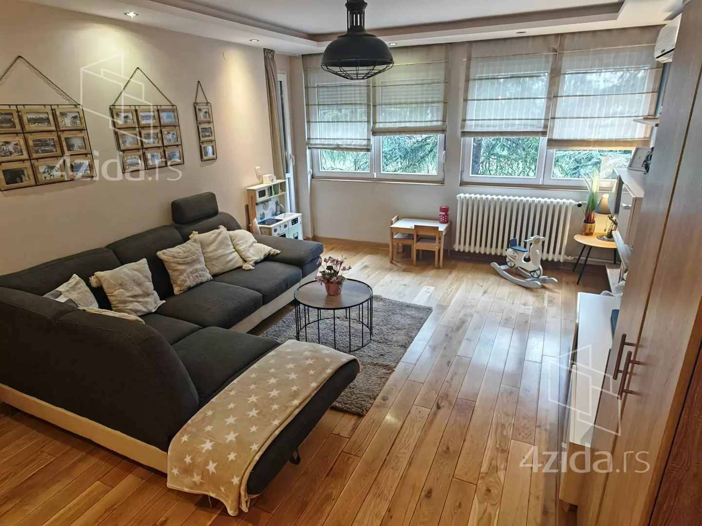 Dvoiposoban stan | 4zida