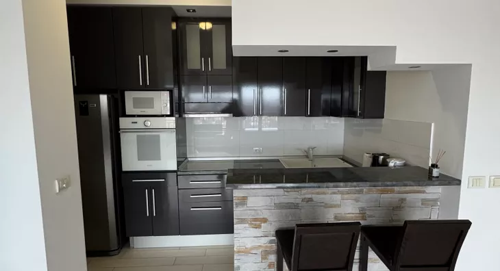 Četvoroiposoban stan | 4zida