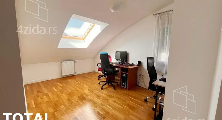 Šestosoban stan | 4zida
