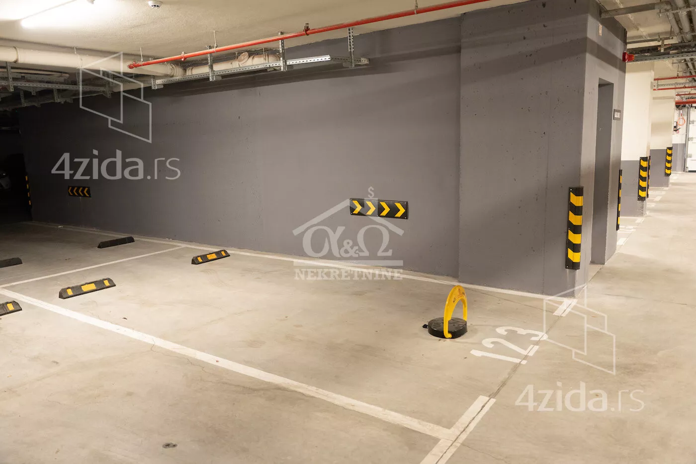 Troiposoban stan | 4zida