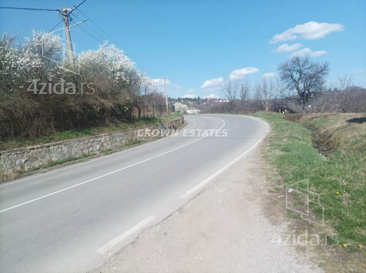 Plac | 4zida