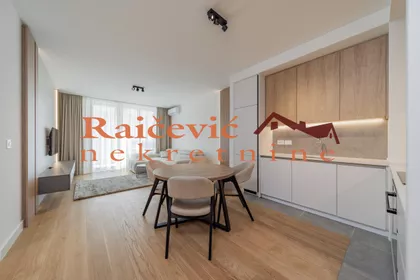 Nikolaja Kravcova | 4zida.rs