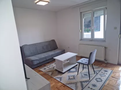 Trg Majke Jevrosime 21 | 4zida.rs
