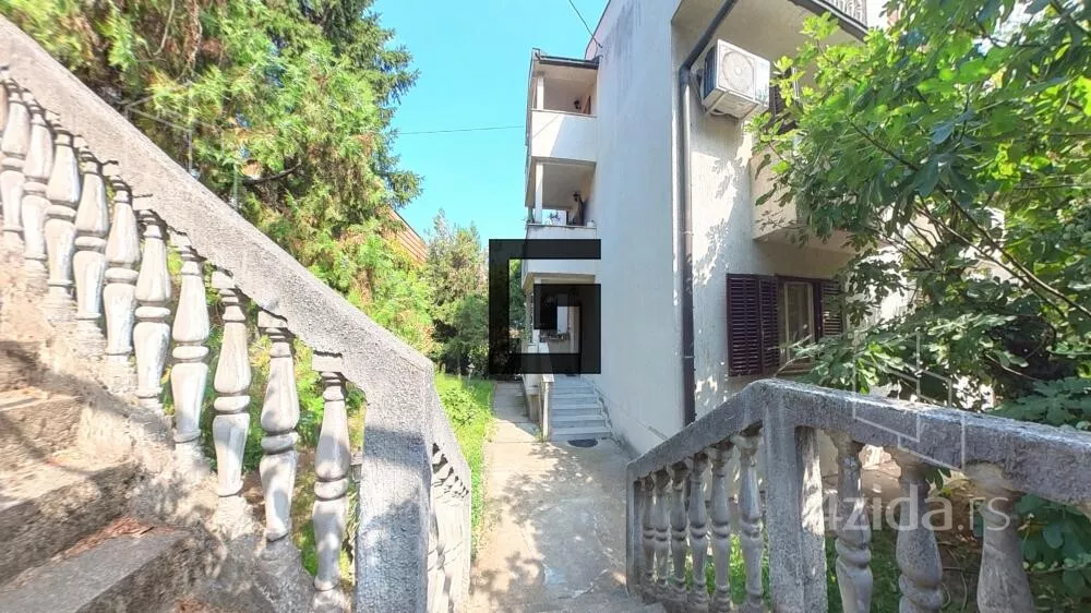 4-etažna kuća | 4zida