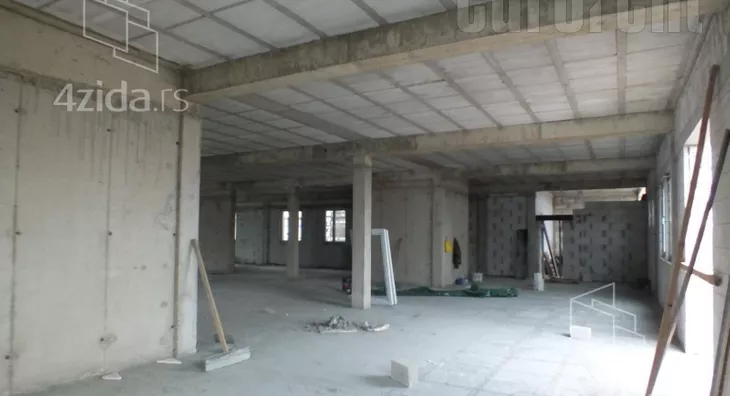 Poslovni prostor | 4zida