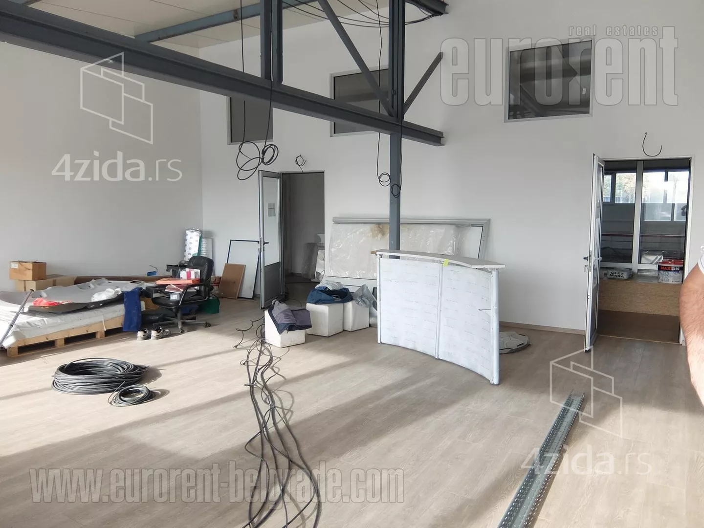 Poslovni prostor | 4zida