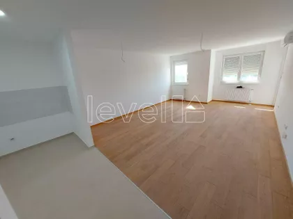 Petrovaradin | 4zida.rs