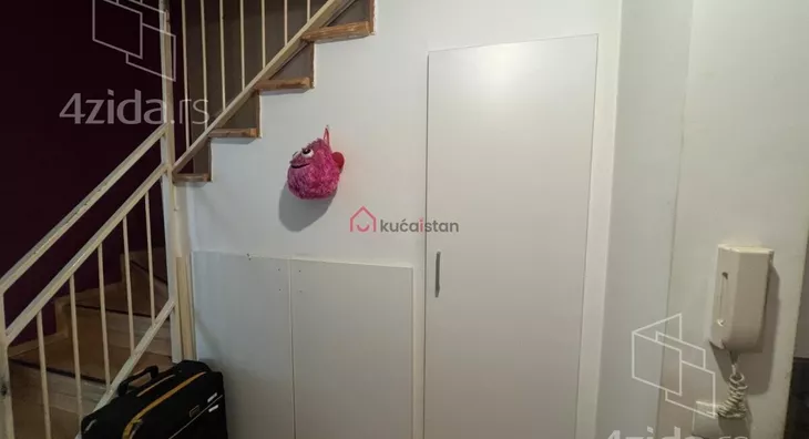 Petosoban stan | 4zida