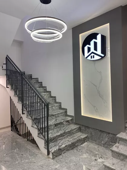 Cara Dušana | 4zida.rs