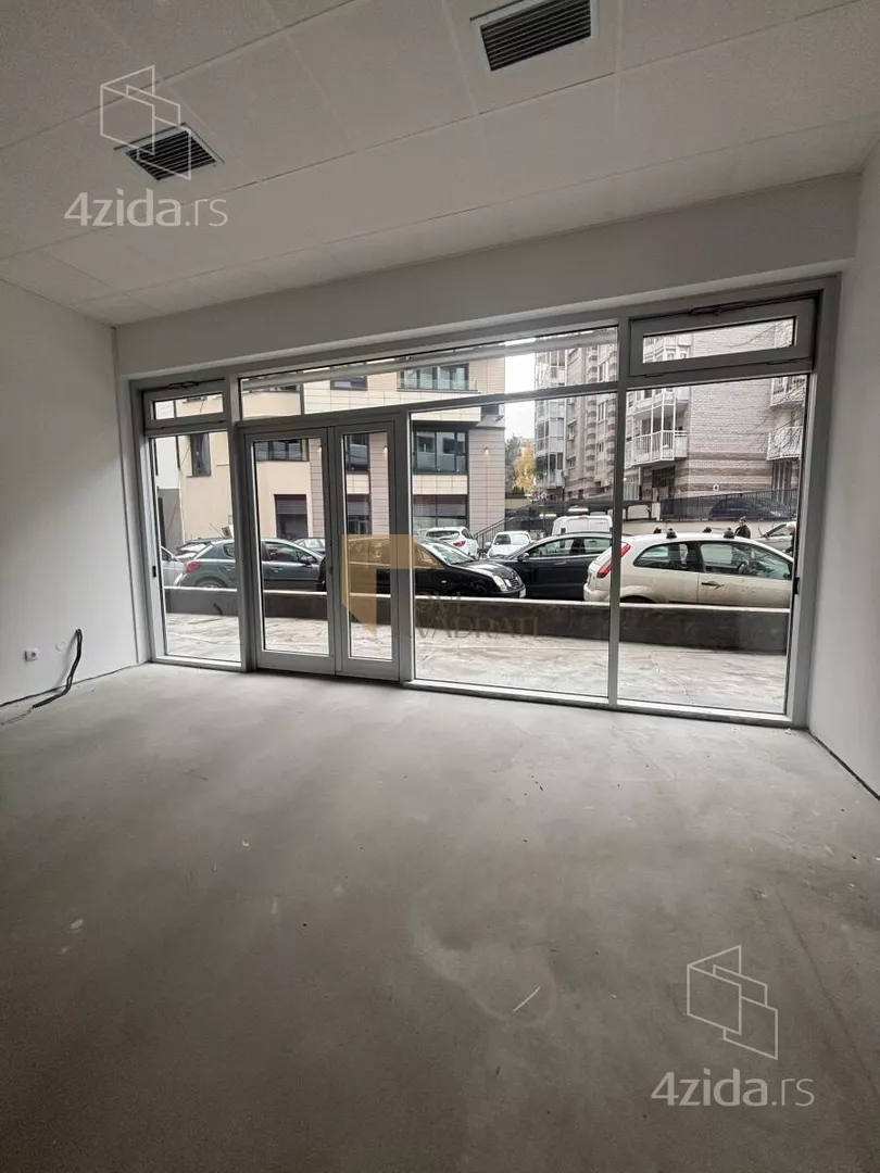 Poslovni prostor | 4zida