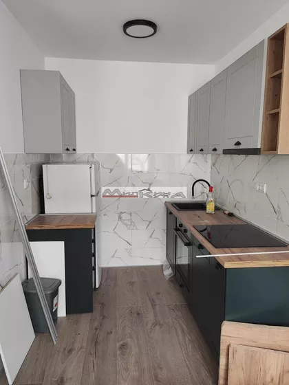 Železnik | 4zida.rs