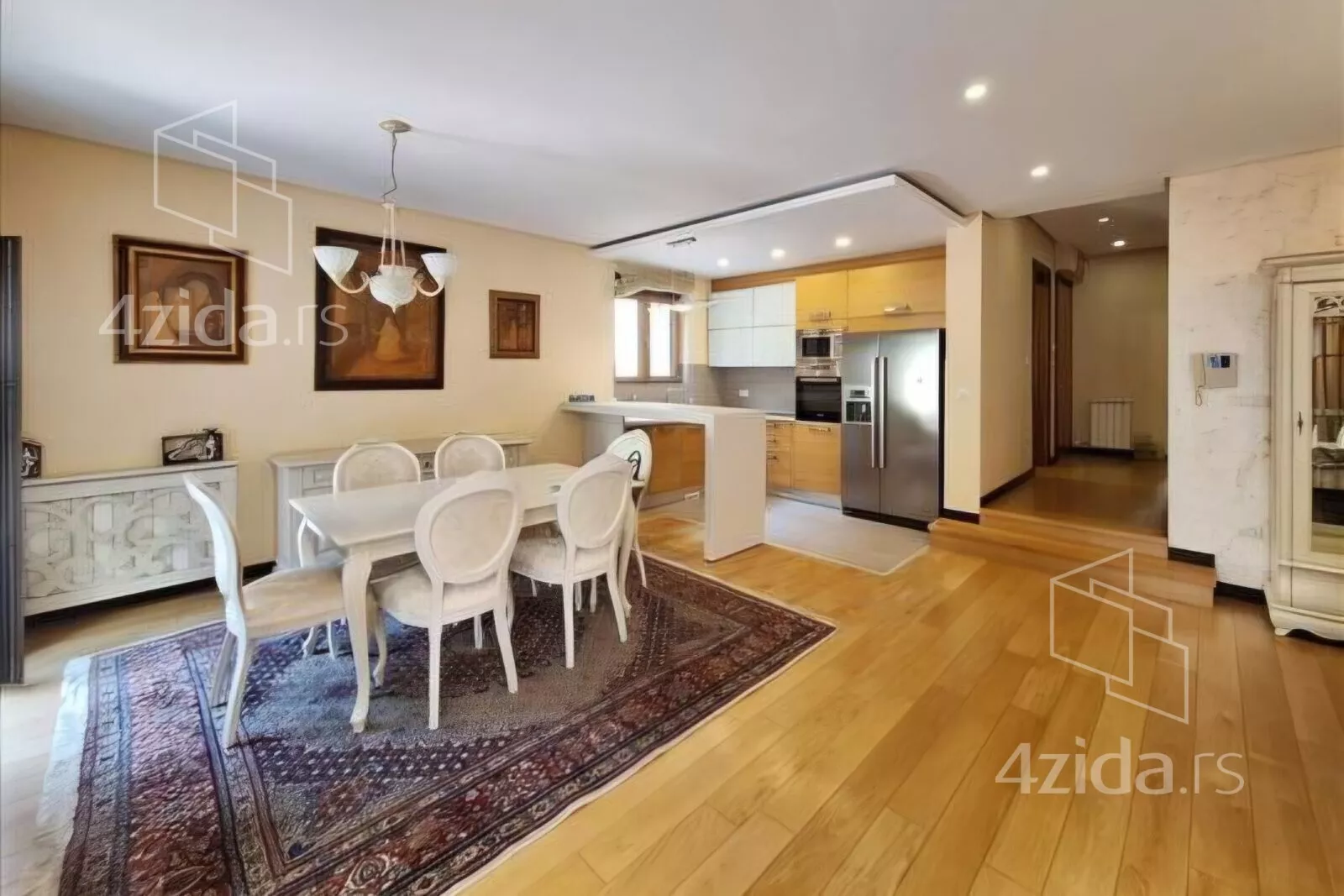 Četvorosoban stan | 4zida