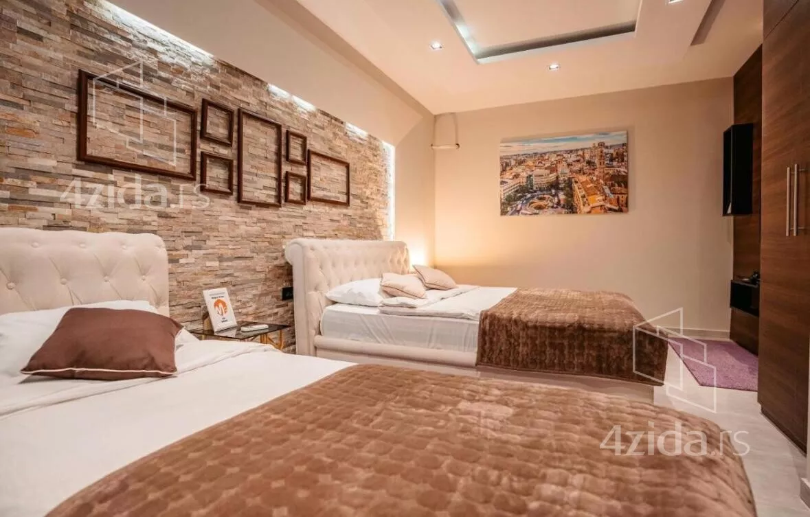 Turistički objekat | 4zida