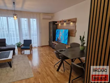 Petrovaradin | 4zida.rs