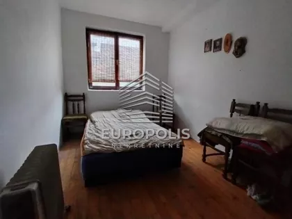 Cara Dušana | 4zida.rs