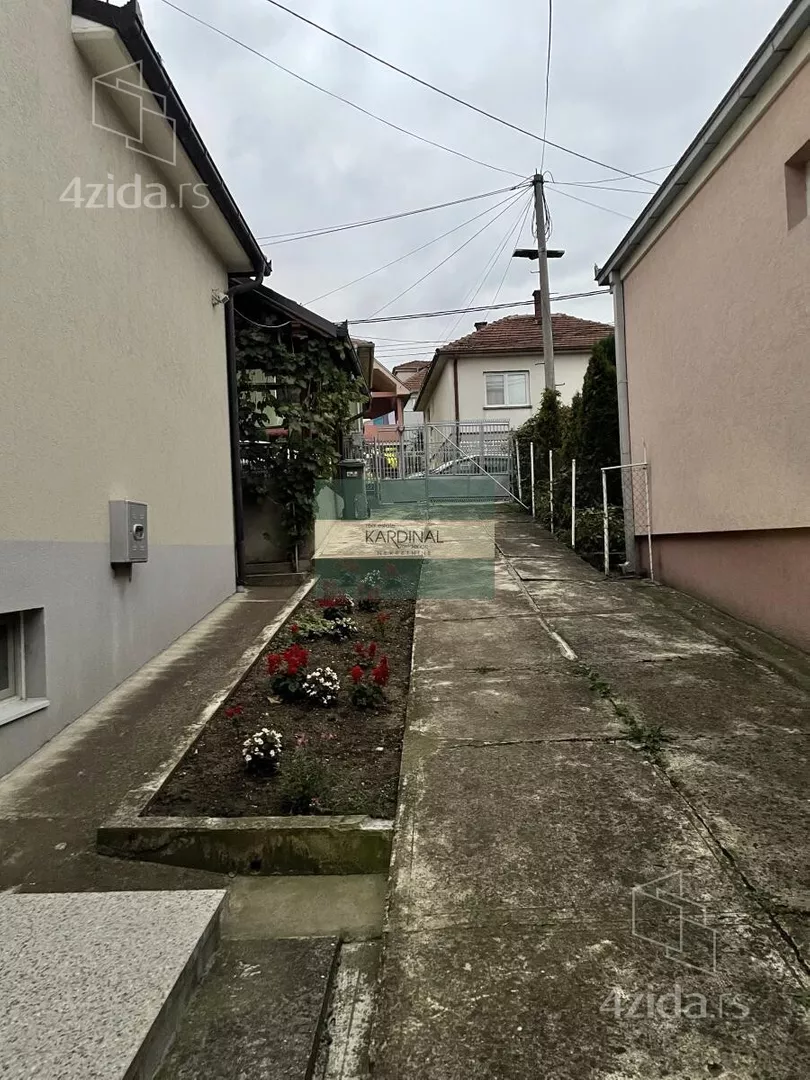 Kuća | 4zida
