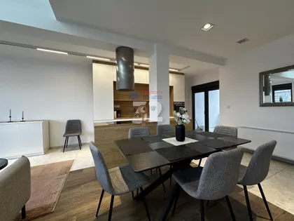 Vrnjačka | 4zida.rs