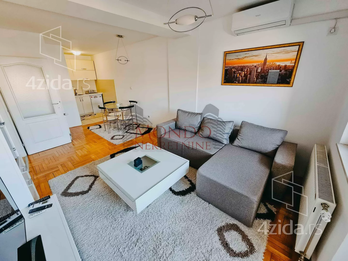 Dvoiposoban stan | 4zida