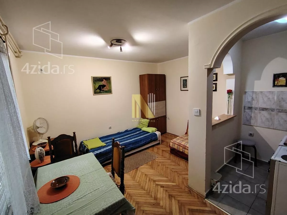 Garsonjera | 4zida