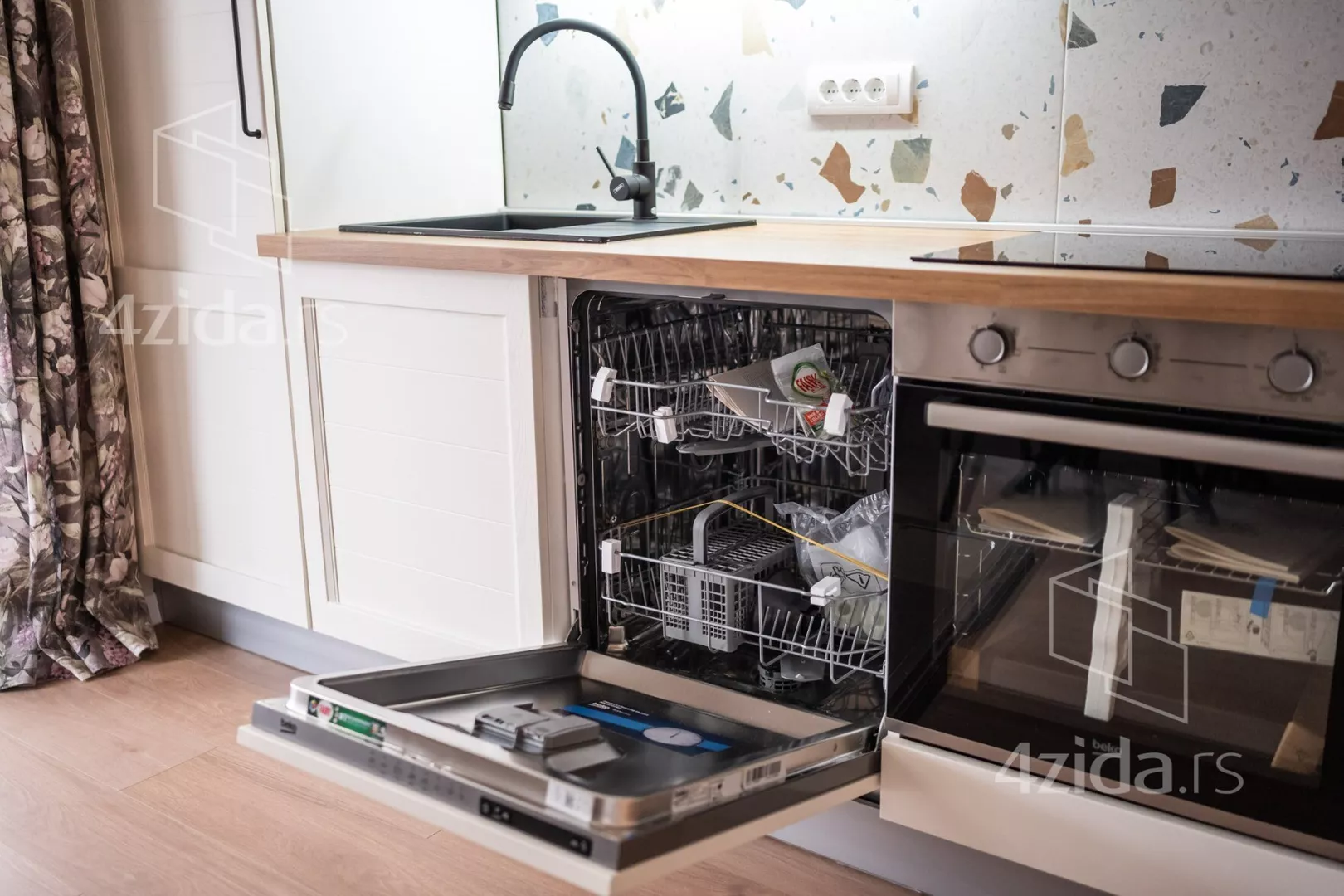 3-etažna kuća | 4zida