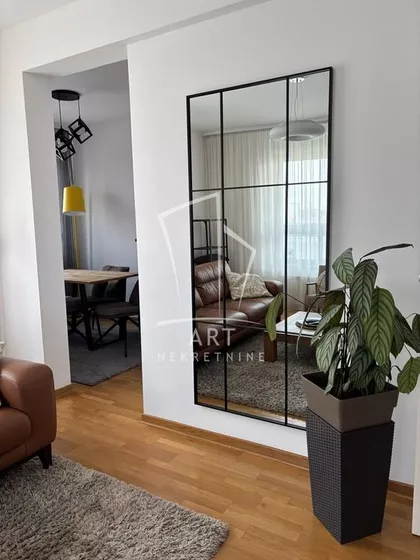 Uroša Martinovića | 4zida.rs