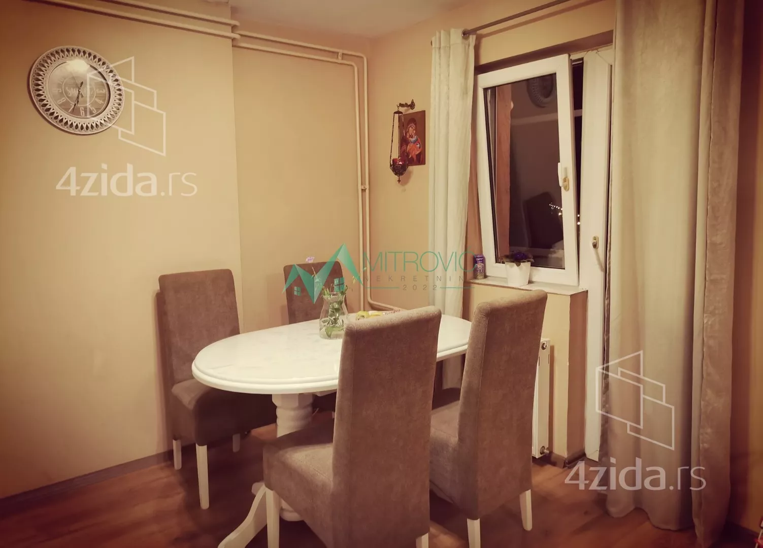 Četvorosoban stan | 4zida