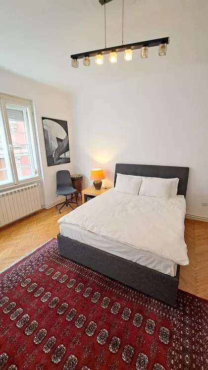 Trg Republike | 4zida.rs