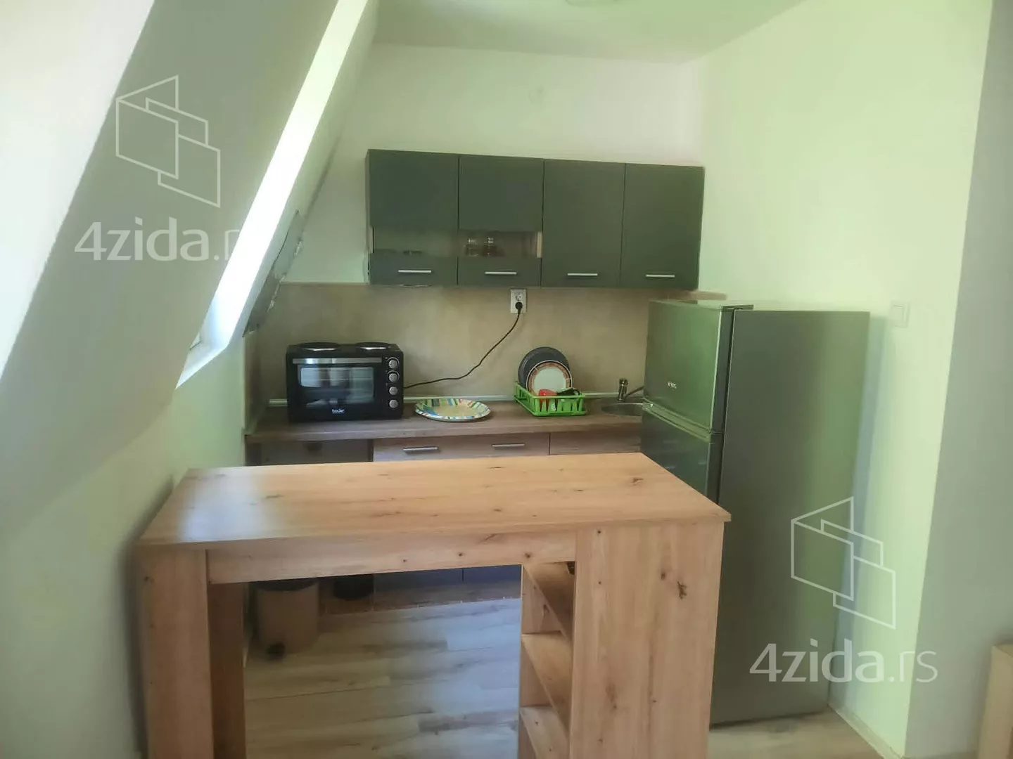 Garsonjera | 4zida