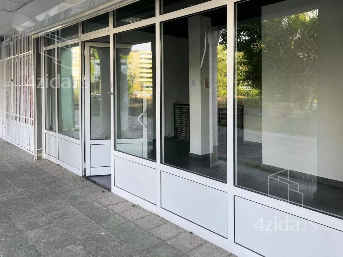 Lokal | 4zida
