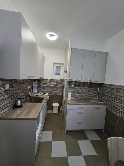 Makenzijeva | 4zida.rs