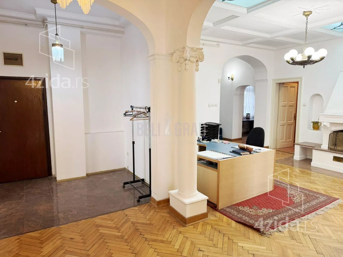 Šestosoban stan | 4zida