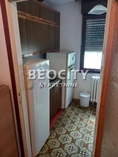 BLOK VIII | 4zida.rs