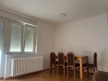 Skupština | 4zida.rs