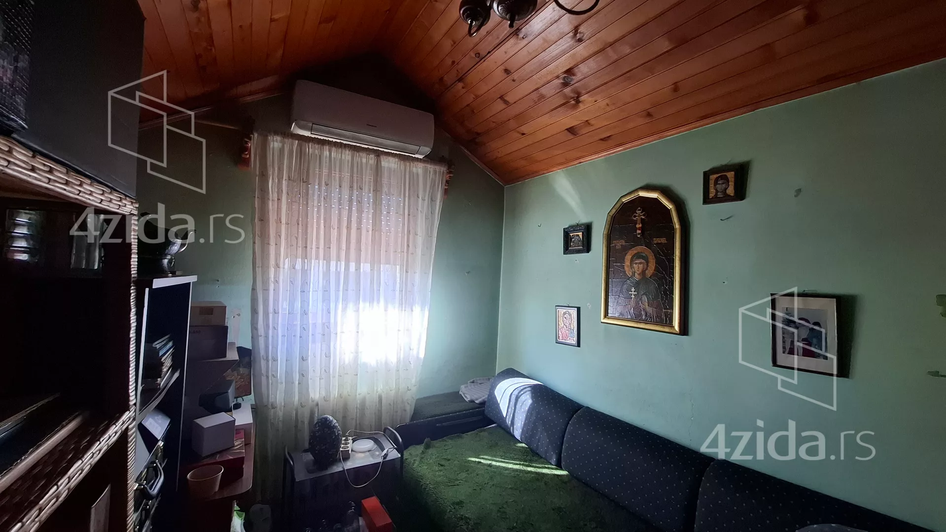 Troiposoban stan | 4zida